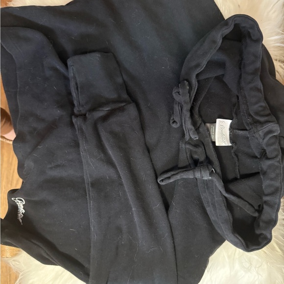 Bombshell sports crop top sweater - Picture 2 of 2